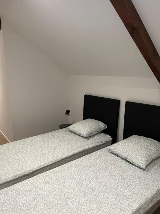 Magnifique Corps De Ferme Renove Avec Jacuzzi Villa Hillion ภายนอก รูปภาพ